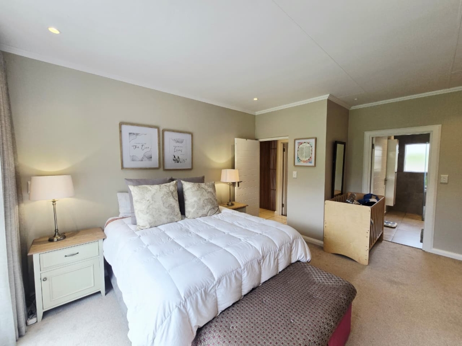 3 Bedroom Property for Sale in Earls Court Lifestyle Estate Western Cape